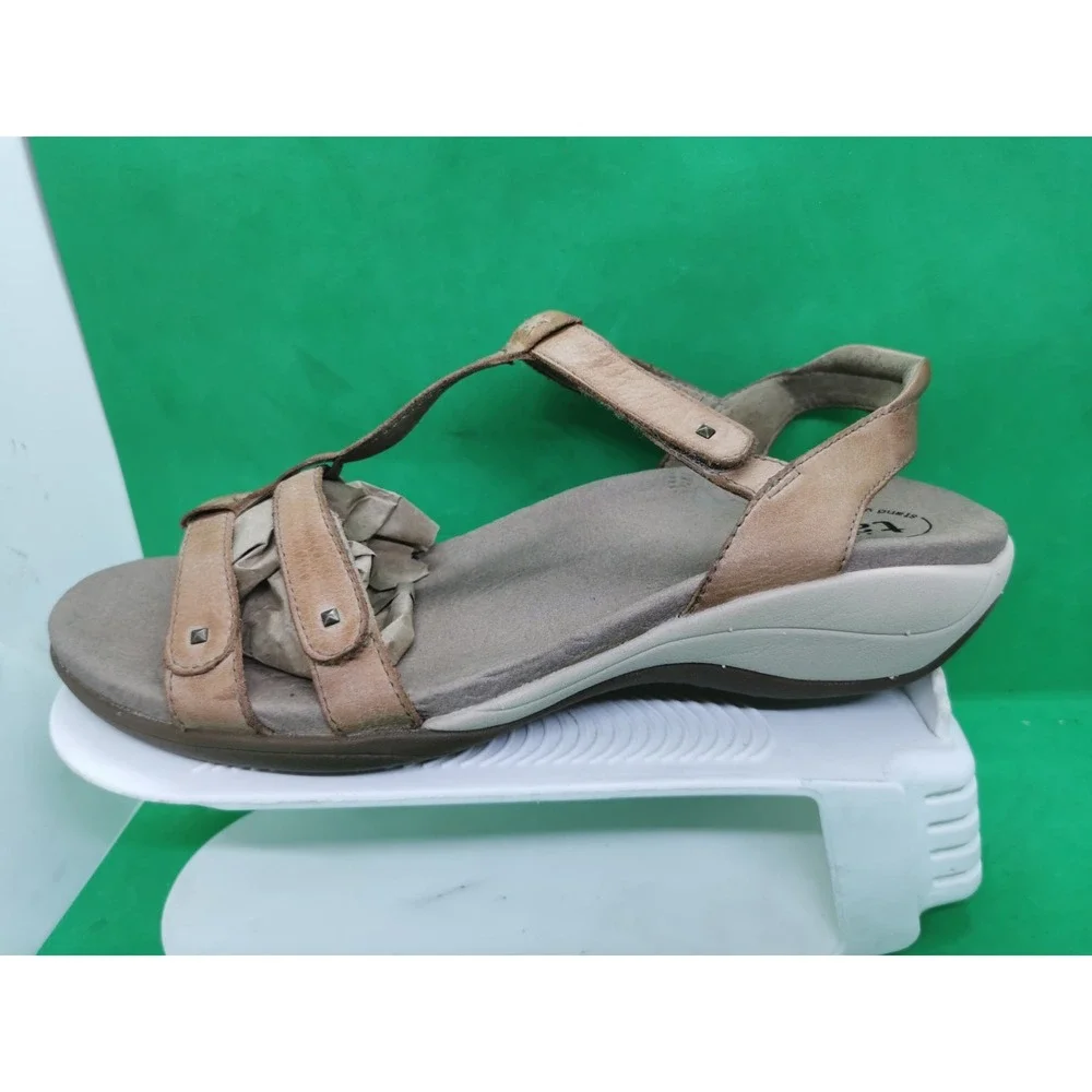 Taos Trophy 2 Sandals Womens Size 9 Adjustable Leather Strapy Shoes Comfort Tan